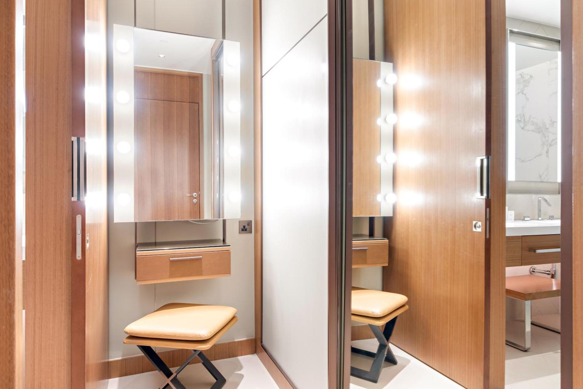 Lavish 1br Address Opera And Walk To Mall & Burj Apartment