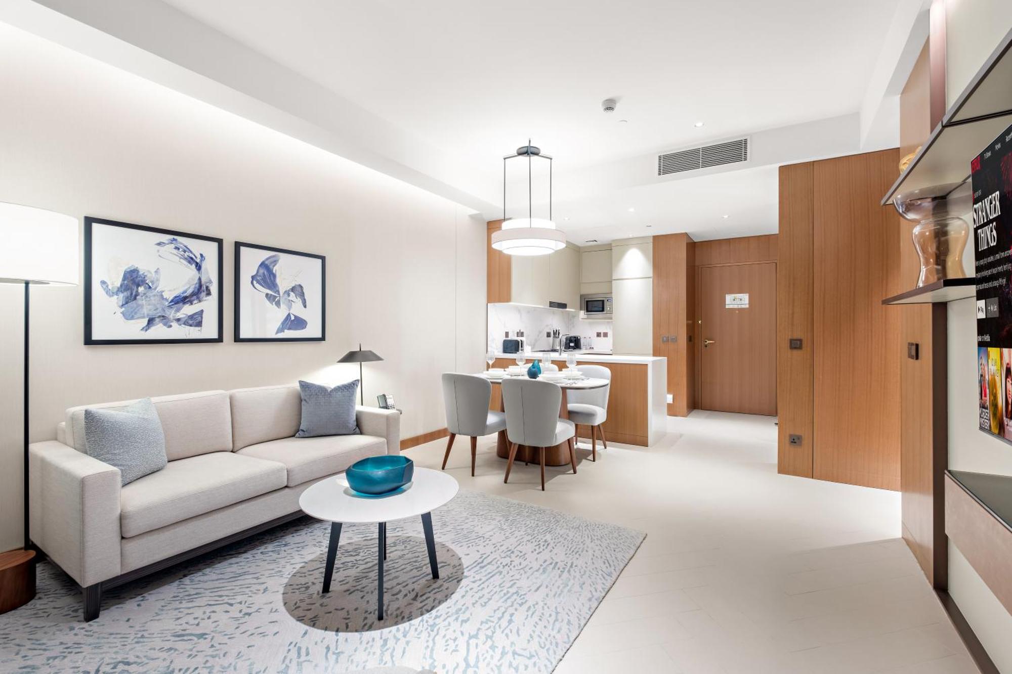 Apartment Lavish 1br Address Opera And Walk To Mall & Burj Dubai