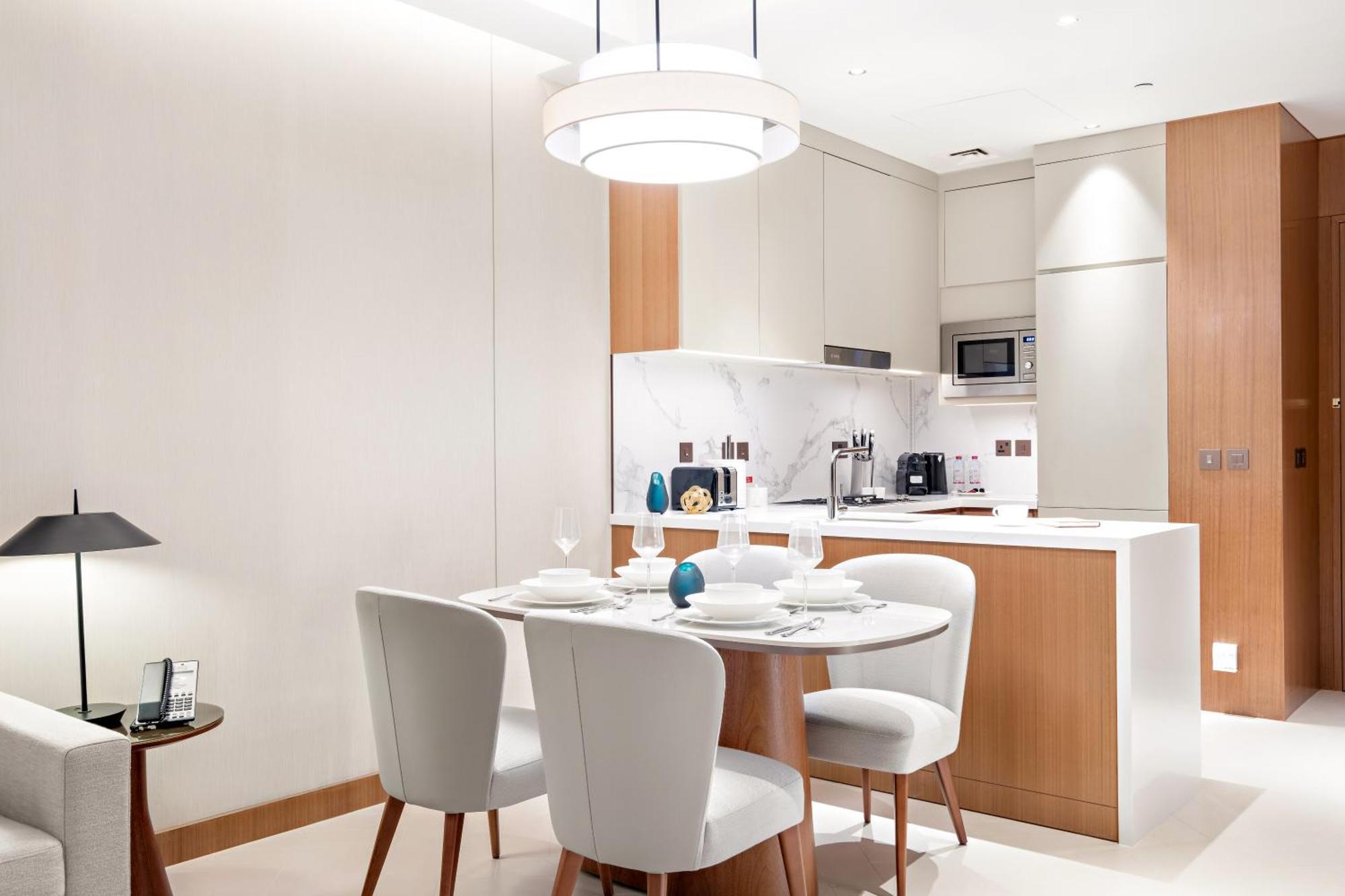 Apartment Lavish 1br Address Opera And Walk To Mall & Burj *