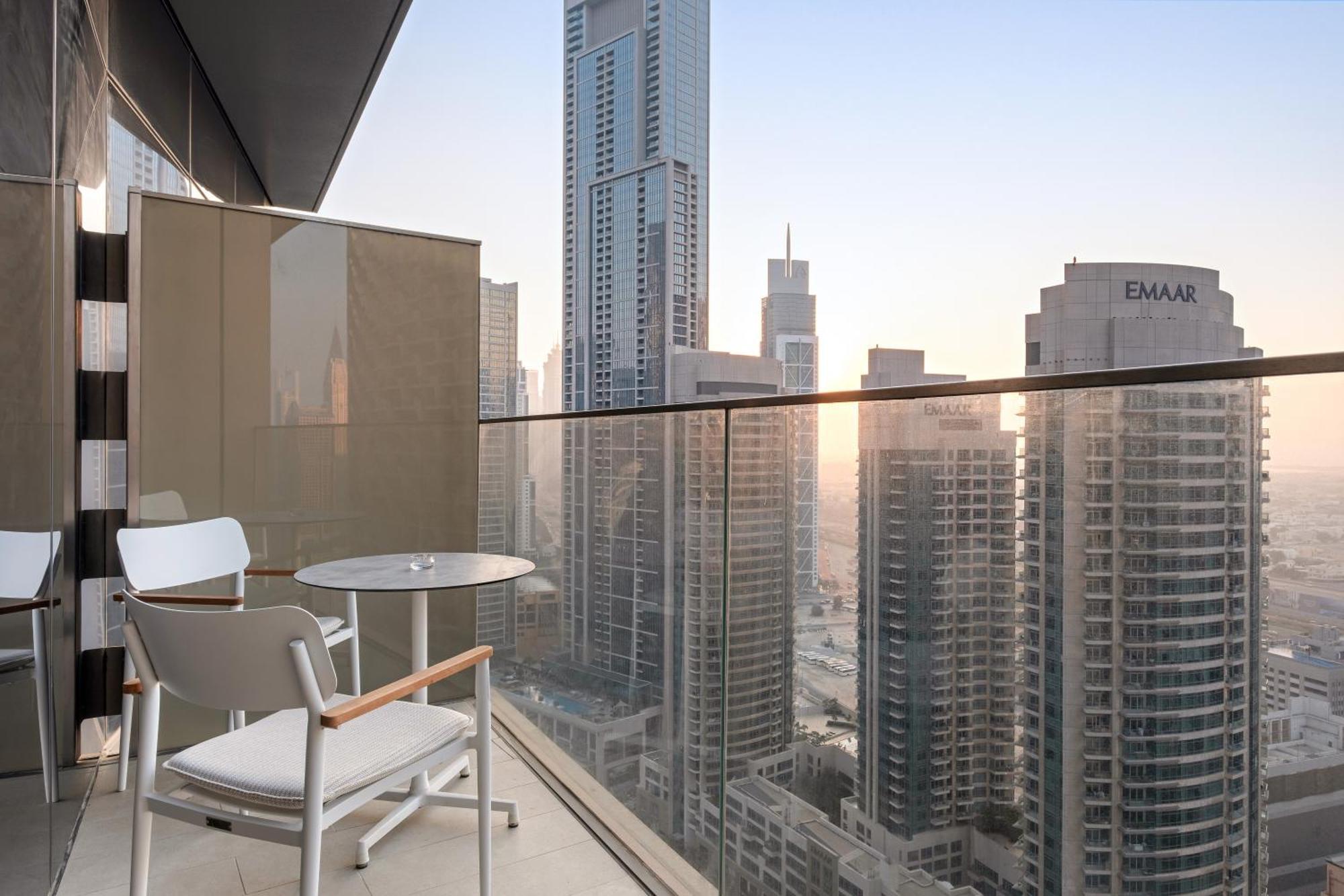 Lavish 1br Address Opera And Walk To Mall & Burj *